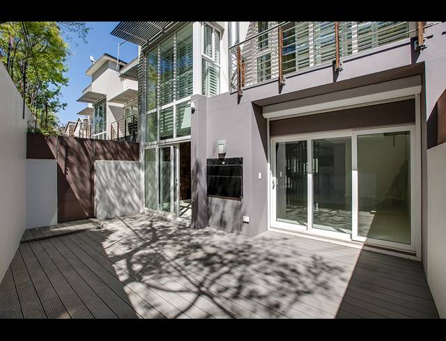 3 BEDROOM DUPLEX SOLD IN BRYANSTON